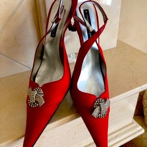 Constanca Basto red satin pumps